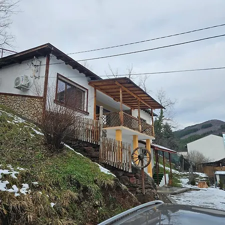 Nyaraló къща чипровка *